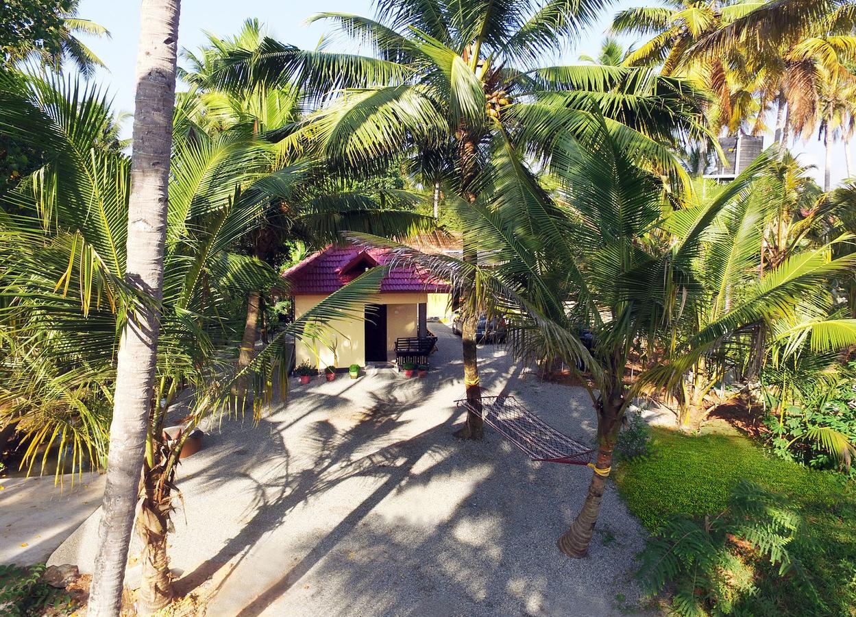 Munroe Island Lake Resort Mundrothuruth Zimmer foto
